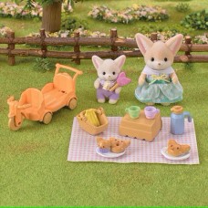 Sylvanian Families - Sunny Picnic Set NEW in 2025