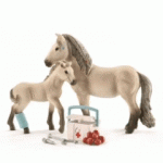 Hannah's First Aid - Schleich Horse Club  42430